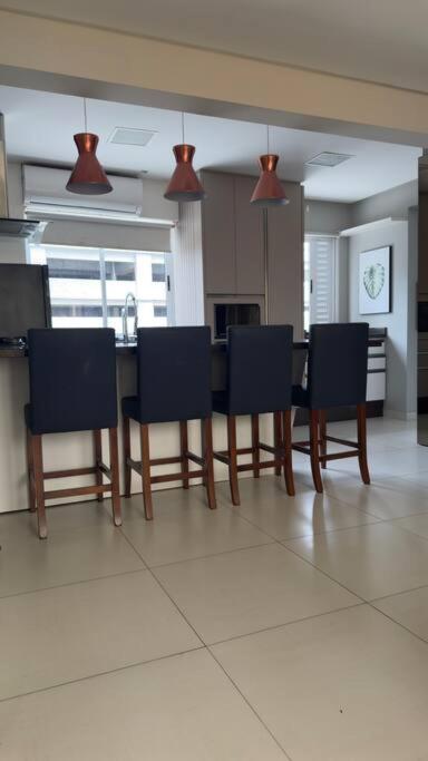 Apto 3 Quartos Apartamento